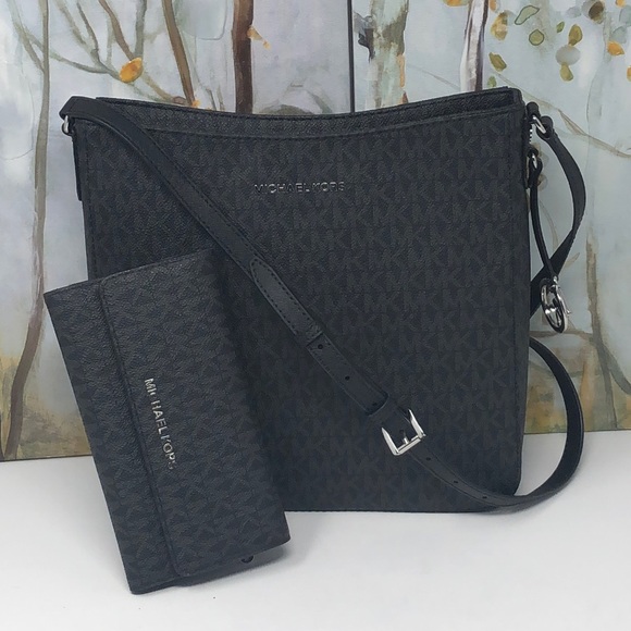 Nwt Michael Kors Bundle Of 2 items - Picture 2 of 8